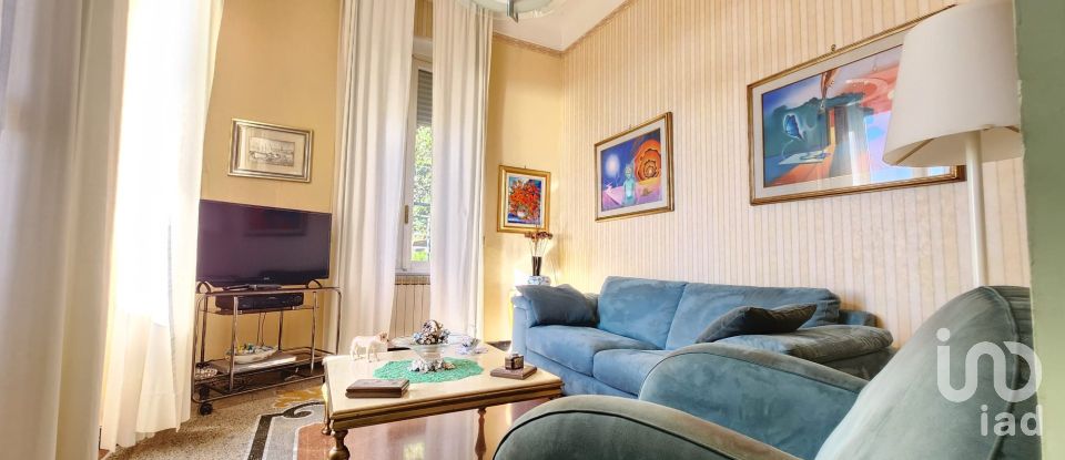 Casa indipendente / Villa 7 locali di 265 m² in Savona (17100)