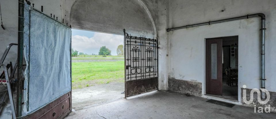 Rustico 4 locali di 185 m² in Bagnolo Mella (25021)