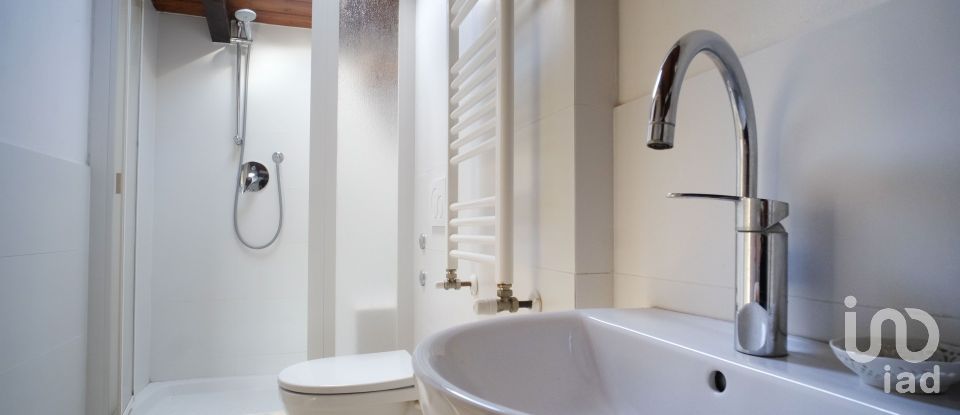 Casa indipendente 9 locali di 423 m² in Modena (41123)