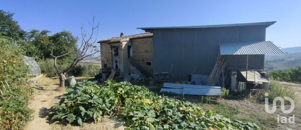 Townhouse 6 rooms of 83 m² in Cossignano (63067)