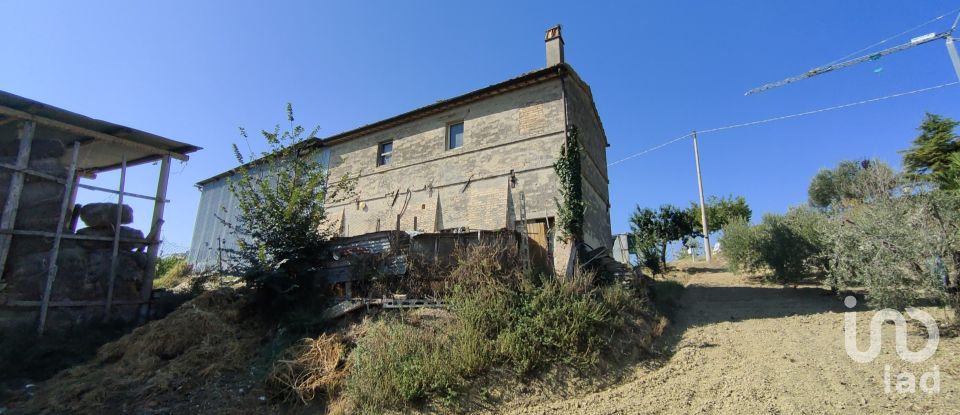 Townhouse 6 rooms of 83 m² in Cossignano (63067)