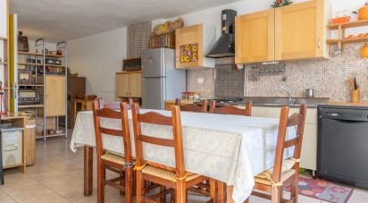 Casa indipendente 8 locali di 146 m² in Serra Sant'Abbondio (61040)