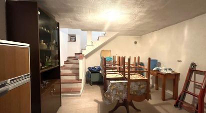 Casa di paese 4 locali di 70 m² in - (87030)