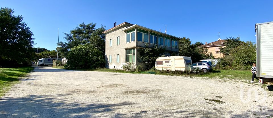 Casa indipendente / Villa 8 locali di 350 m² in Montichiari (25018)
