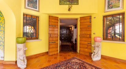 Casale 27 locali di 916 m² in Teolo (35037)
