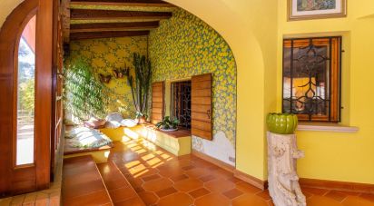 Casale 27 locali di 916 m² in Teolo (35037)