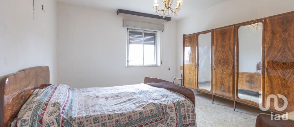 Country home 5 rooms of 200 m² in Jesi (60035)