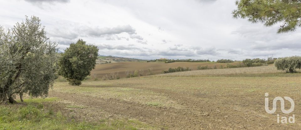 Country home 5 rooms of 200 m² in Jesi (60035)