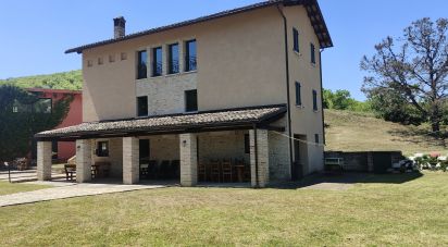Casa indipendente 12 locali di 580 m² in Carassai (63063)