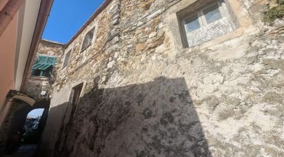 Costruzione di 120 m² in Orco Feglino (17024)