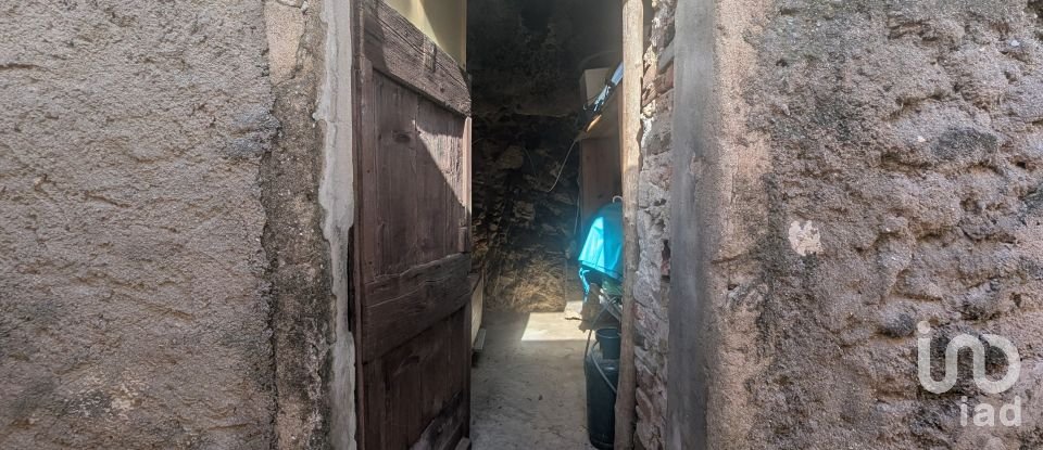 Costruzione di 120 m² in Orco Feglino (17024)