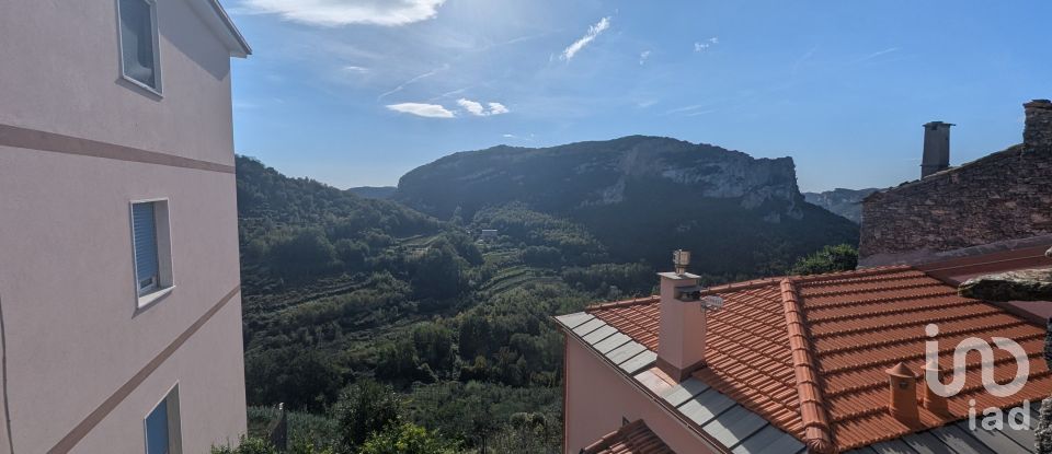 Costruzione di 120 m² in Orco Feglino (17024)