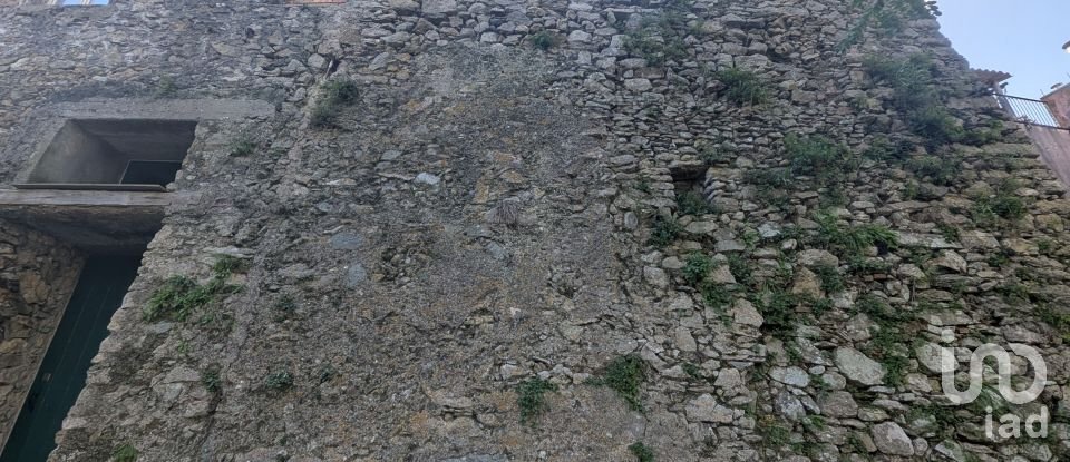 Costruzione di 120 m² in Orco Feglino (17024)