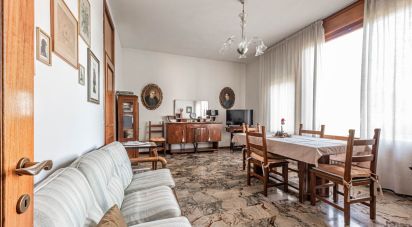 Casale 13 locali di 410 m² in Camisano Vicentino (36043)