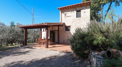 Rustico 3 locali di 100 m² in Poggio Nativo (02030)