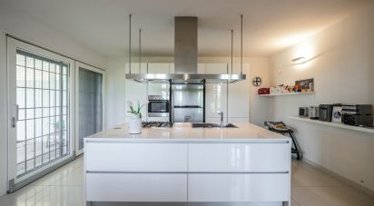 Casa indipendente / Villa 7 locali di 230 m² in Cento (44045)