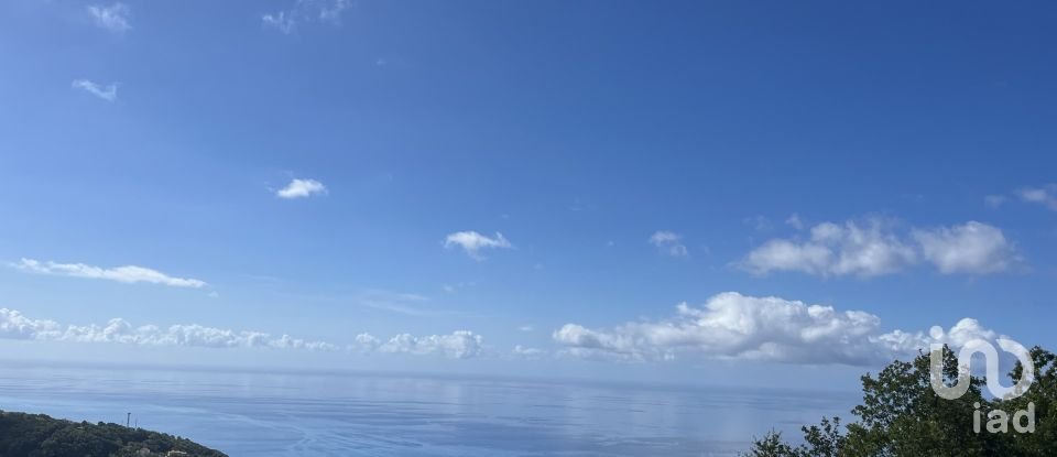 Casa indipendente / Villa 4 locali di 200 m² in - (87030)