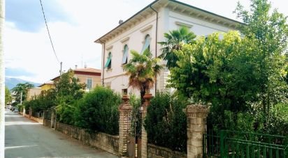 Trilocale di 140 m² a Foligno (06034)