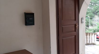 Appartamento 5 locali di 90 m² a Foligno (06034)