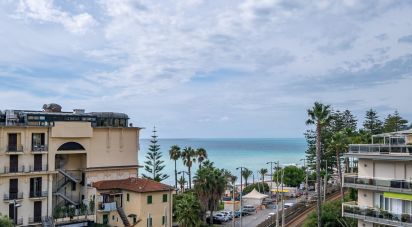 Apartment 7 rooms of 112 m² in Bordighera (18012)
