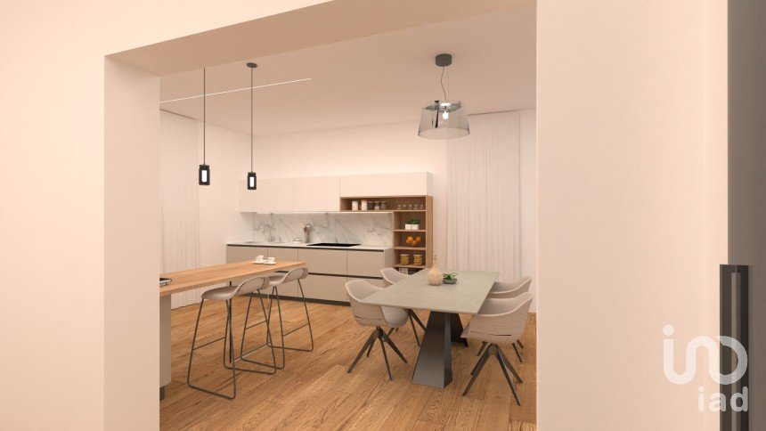 Casa indipendente / Villa 4 locali di 340 m² in Osimo (60027)