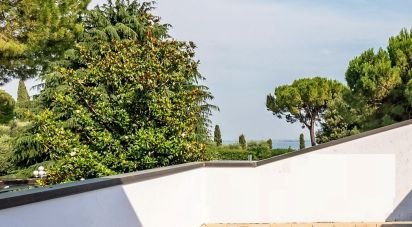 Casale 7 locali di 218 m² in Padenghe sul Garda (25080)