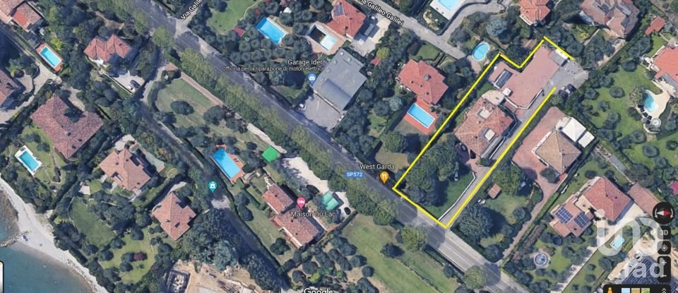 Casale 7 locali di 218 m² in Padenghe sul Garda (25080)