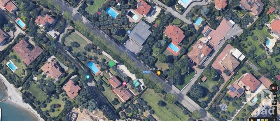 Casale 7 locali di 218 m² in Padenghe sul Garda (25080)