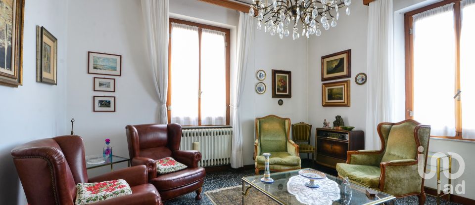 Appartamento 5 locali di 150 m² a Cairo Montenotte (17014)