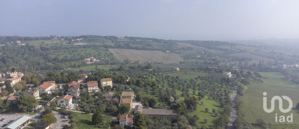 Terreno di 1.135 m² in Civitanova Marche (62012)