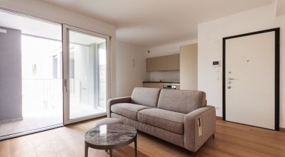 Two-room apartment of 54 m² in Milano (20126)