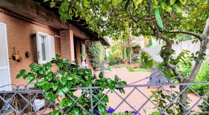 Casale 9 locali di 400 m² in San Genesio ed Uniti (27010)