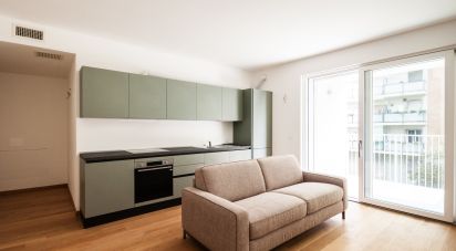 Two-room apartment of 54 m² in Milano (20124)