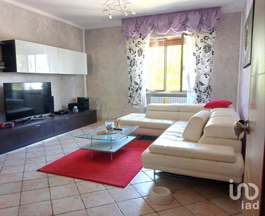 Four-room apartment of 110 m² in Monte Porzio (61040)