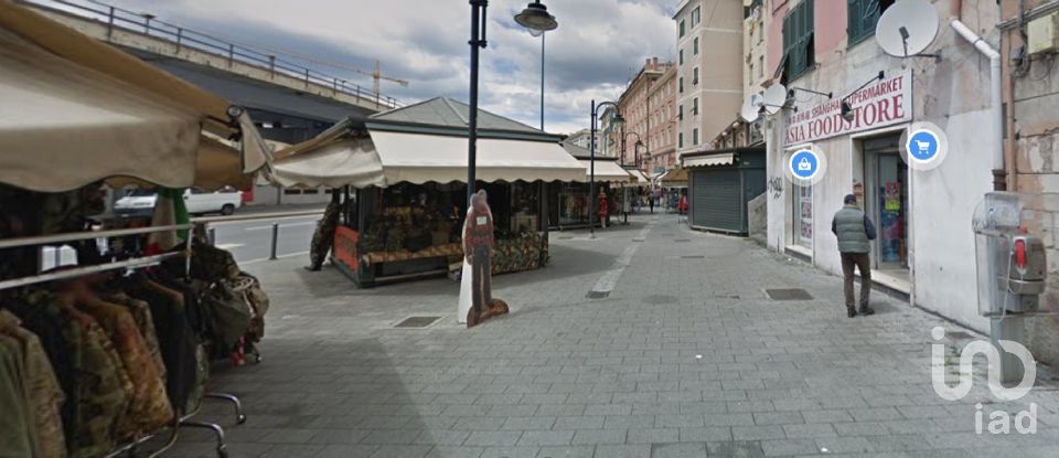 Attività locali di 15 m² in Genova (16126)