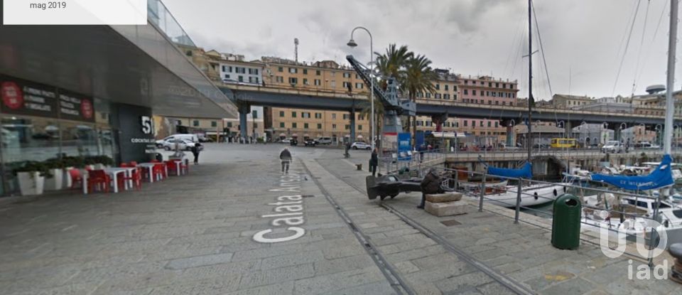 Attività locali di 15 m² in Genova (16126)