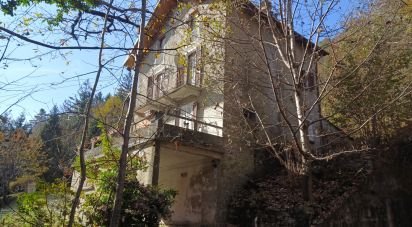 Casa indipendente / Villa 6 locali di 196 m² in Bee (28813)