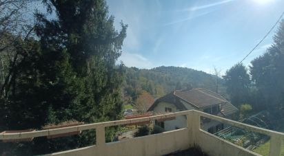 Casa indipendente / Villa 6 locali di 196 m² in Bee (28813)