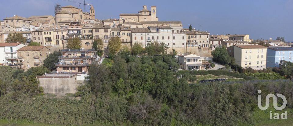 Casa indipendente / Villa 6 locali di 135 m² in Civitanova Marche (62012)