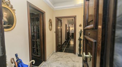 Appartamento 11 locali di 230 m² a Genova (16146)