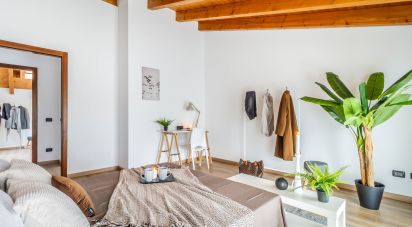 Villa a schiera 5 locali di 141 m² in Comabbio (21020)