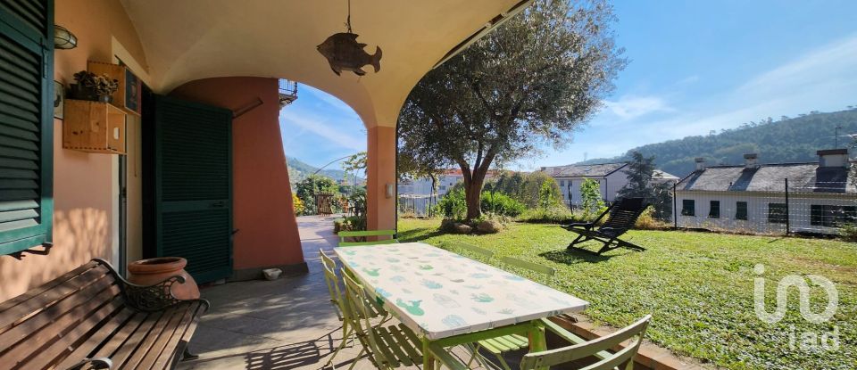 Casa indipendente / Villa 9 locali di 250 m² in Quiliano (17047)