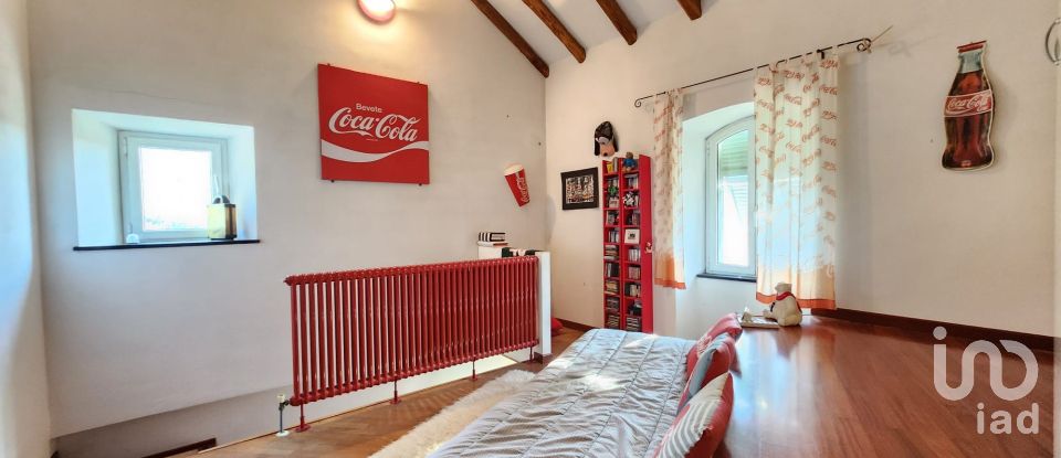 Casa indipendente / Villa 9 locali di 250 m² in Quiliano (17047)