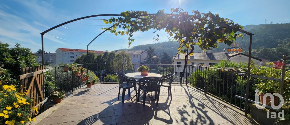 Casa indipendente / Villa 9 locali di 250 m² in Quiliano (17047)