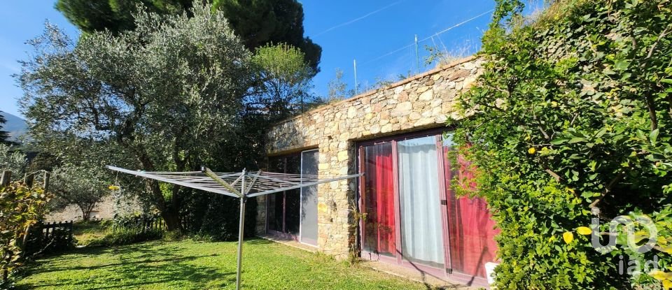 Casa indipendente / Villa 9 locali di 250 m² in Quiliano (17047)