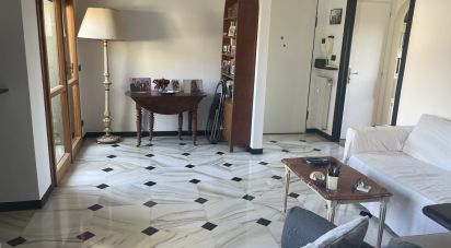 Loft 5 locali di 70 m² a Genova (16146)