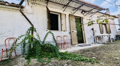 Casa indipendente / Villa 4 locali di 88 m² in Corfinio (67030)