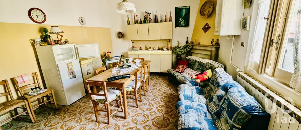 Casa indipendente / Villa 4 locali di 88 m² in Corfinio (67030)