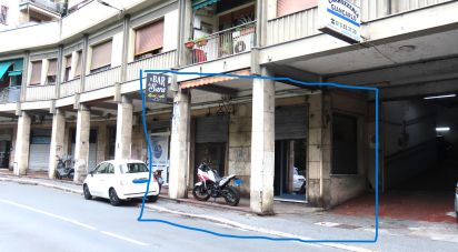 Pareti commerciali di 54 m² in Genova (16144)
