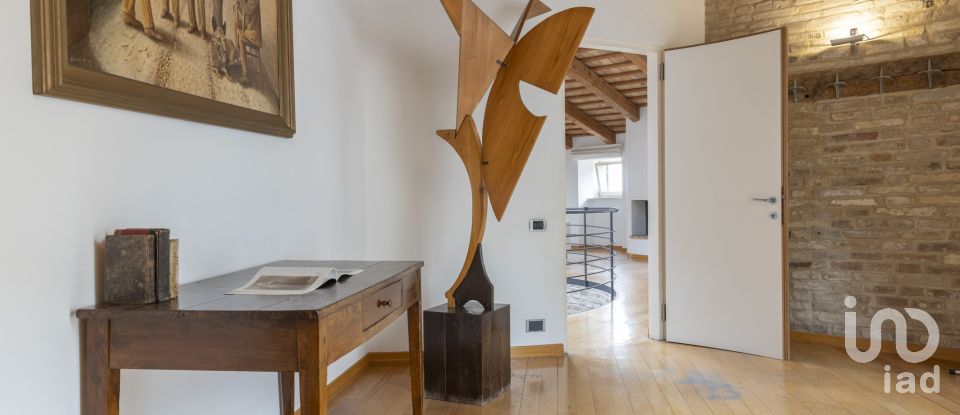 Casa indipendente 7 locali di 400 m² in Civitanova Marche (62012)